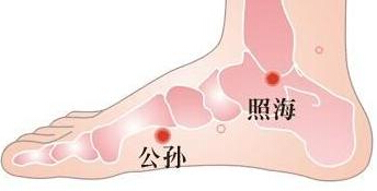 周转箱厂家-教您四招防治“春运病”—止吐