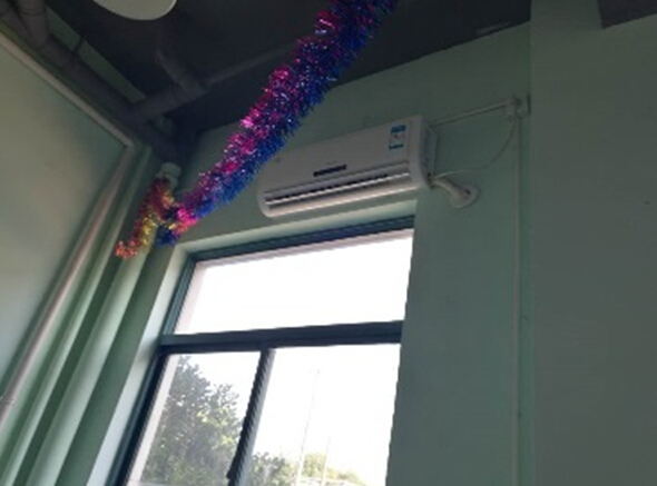 今日大暑温度直逼38℃，周转箱厂家降温防暑持续进行